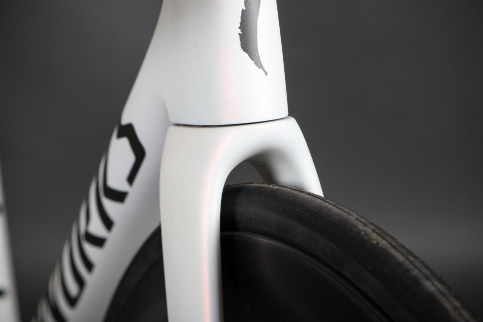 2023 Specialized S-Works Tarmac SL8 - SRAM Red eTap AXS - fork clearance.jpg