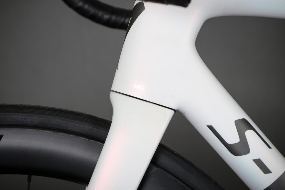 2023 Specialized S-Works Tarmac SL8 - SRAM Red eTap AXS - head tube shape.jpg