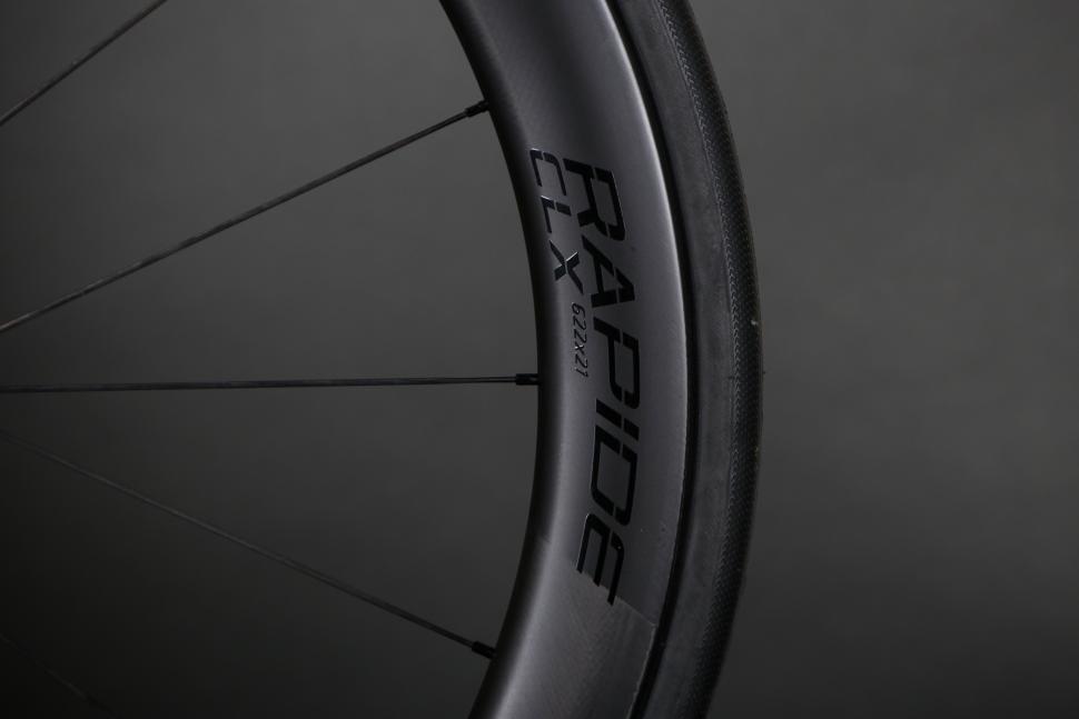 2023 Specialized S-Works Tarmac SL8 - SRAM Red eTap AXS - rim detail 1.jpg
