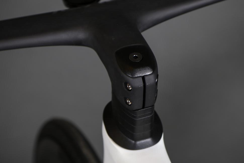 2023 Specialized S-Works Tarmac SL8 - SRAM Red eTap AXS - stem.jpg