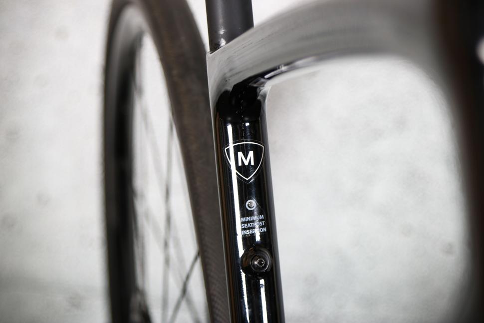 2023 Specialized Sirrus 6.0 - frame size.jpg