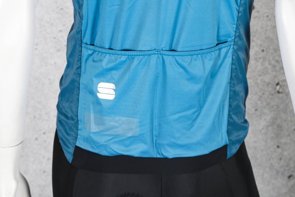 2023 Sportful Giara Layer Vest - pockets.jpg
