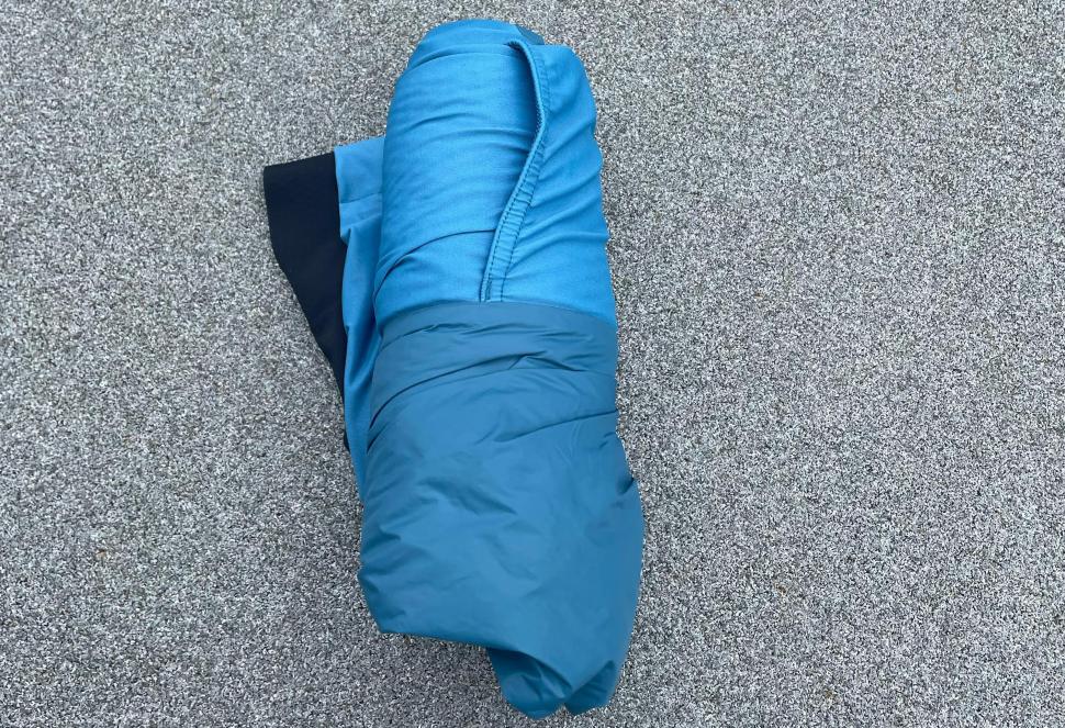 2023 Sportful Giara Layer Vest rolled.jpeg