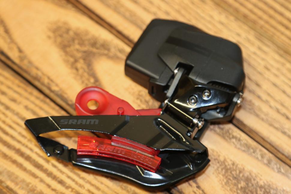 2023 SRAM Force AXS front derailleur - 1.jpg