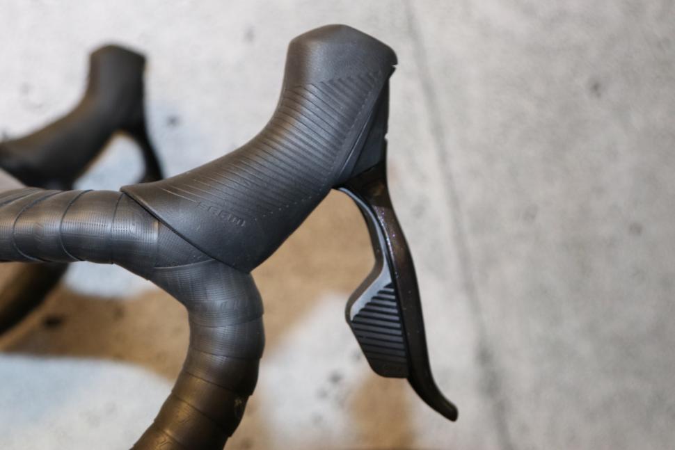 2023 SRAM Force AXS lever - 1.jpg