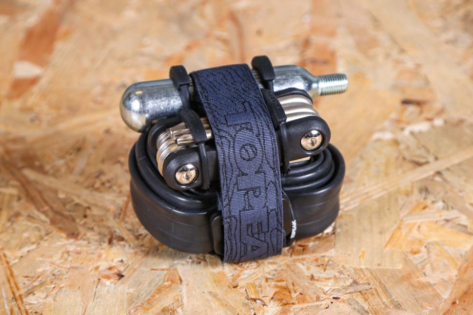2023 Topeak Elementa Strap - bundle 1.jpg