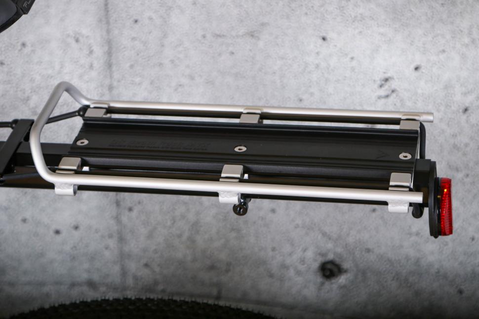 2023 Topeak MTX Beam Rack E Type - rack bed.jpg