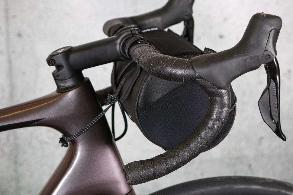 2023 Topeak Tubular Barbag - side.jpg