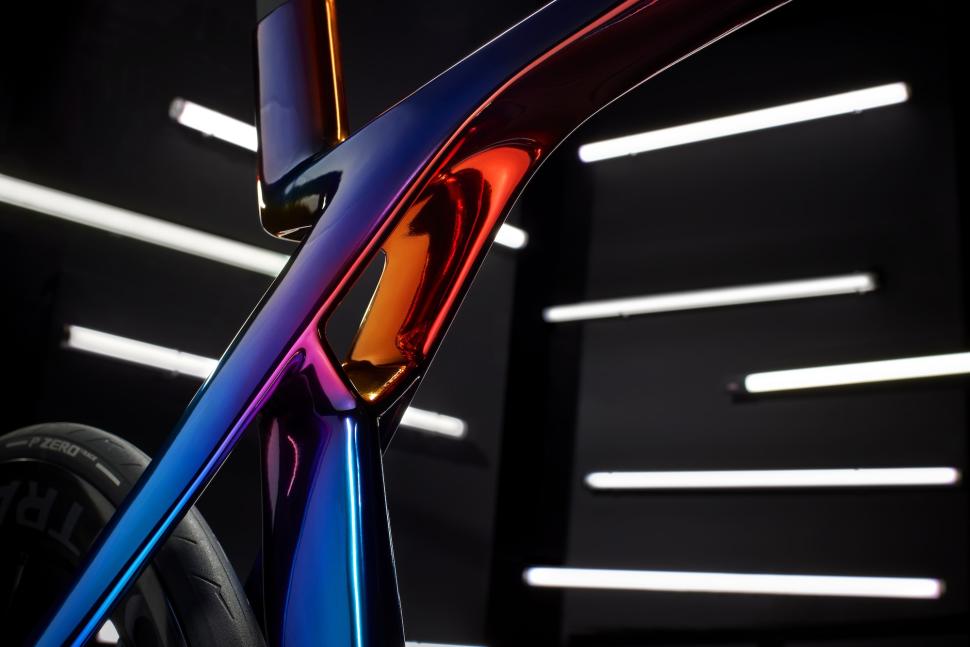 2023 Trek Project One Iridescent - 1