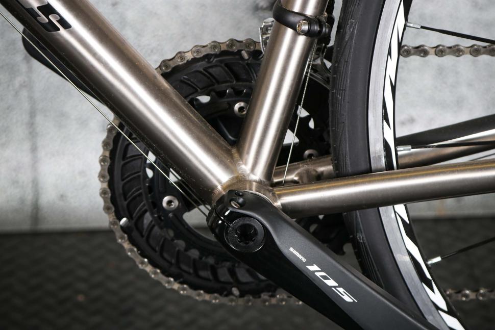 2023 Van Nicholas Boreas - bottom bracket.jpg