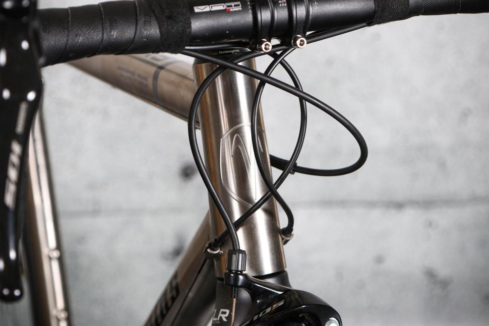 2023 Van Nicholas Boreas - head tube badge.jpg