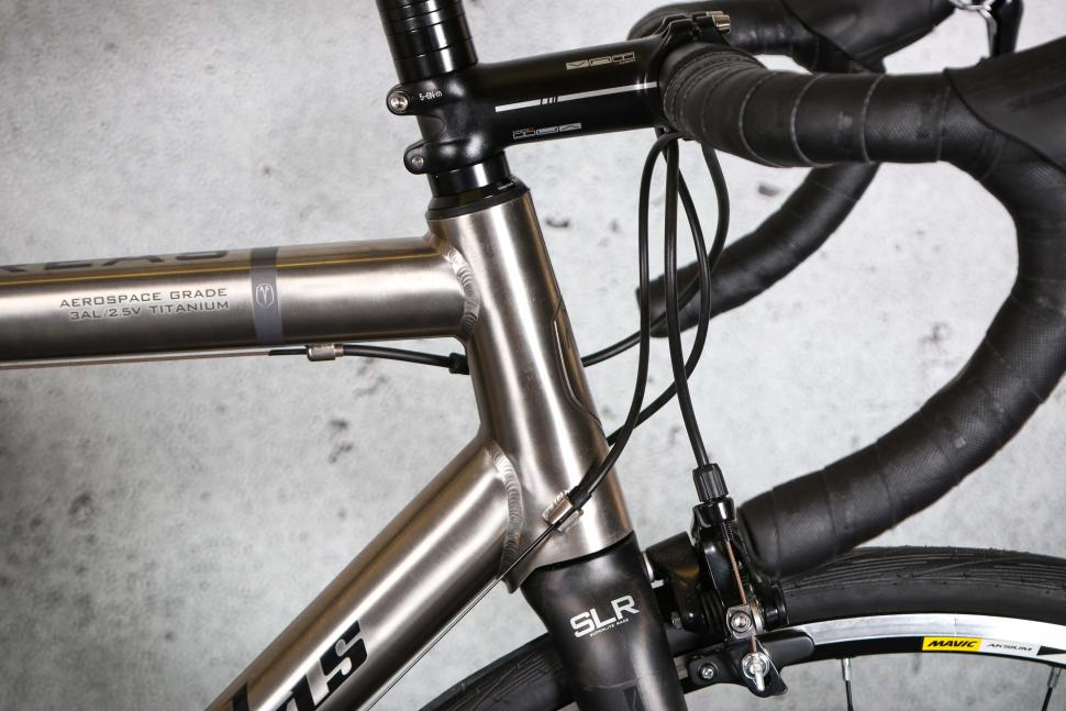 2023 Van Nicholas Boreas - head tube.jpg