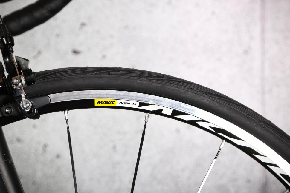 2023 Van Nicholas Boreas - rim.jpg