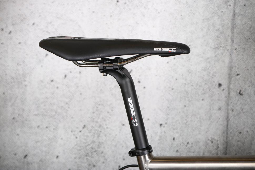 2023 Van Nicholas Boreas - saddle and post.jpg