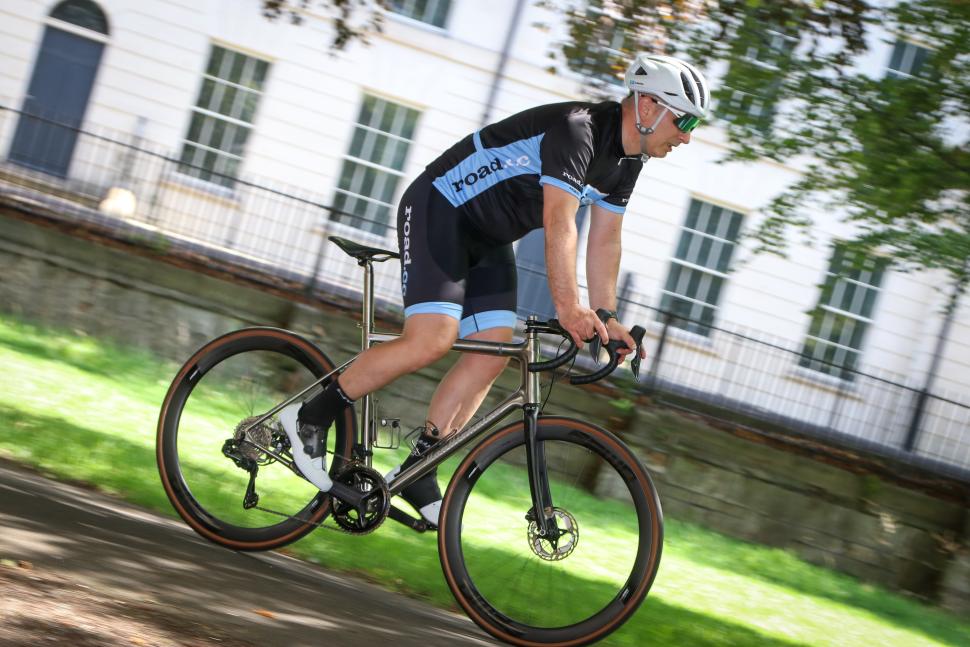 2023 Van Nicholas Zephyr riding -3.jpg