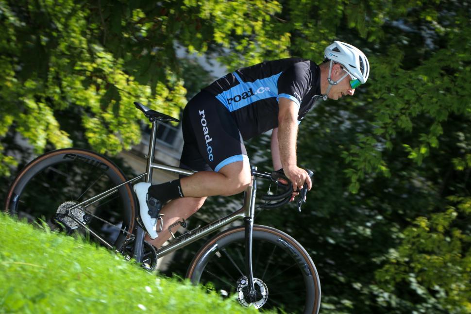 2023 Van Nicholas Zephyr riding -9.jpg