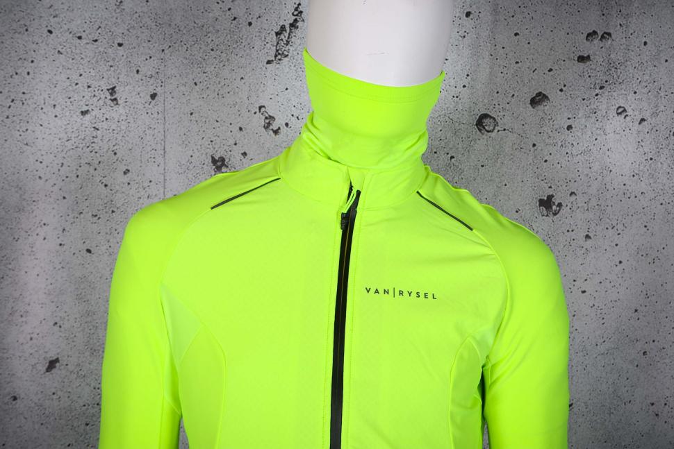 2023 Van Rysel Men's Long-Sleeved Road Cycling Winter Jacket Racer Extreme - chest.jpg