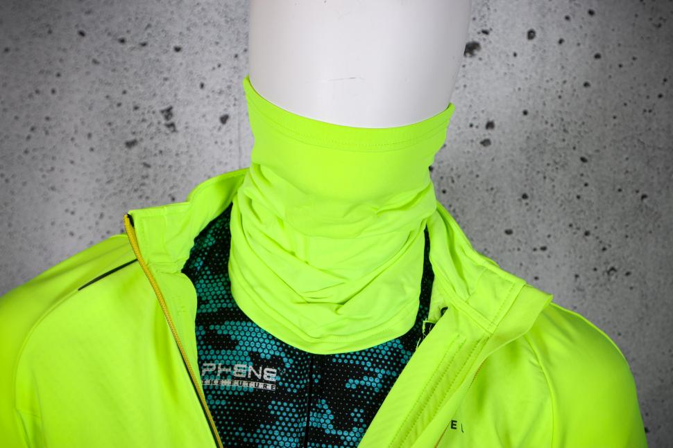 2023 Van Rysel Men's Long-Sleeved Road Cycling Winter Jacket Racer Extreme - snood.jpg