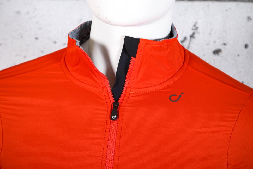 2023 Velocio Alpha Merino Air Jacket - collar.jpg