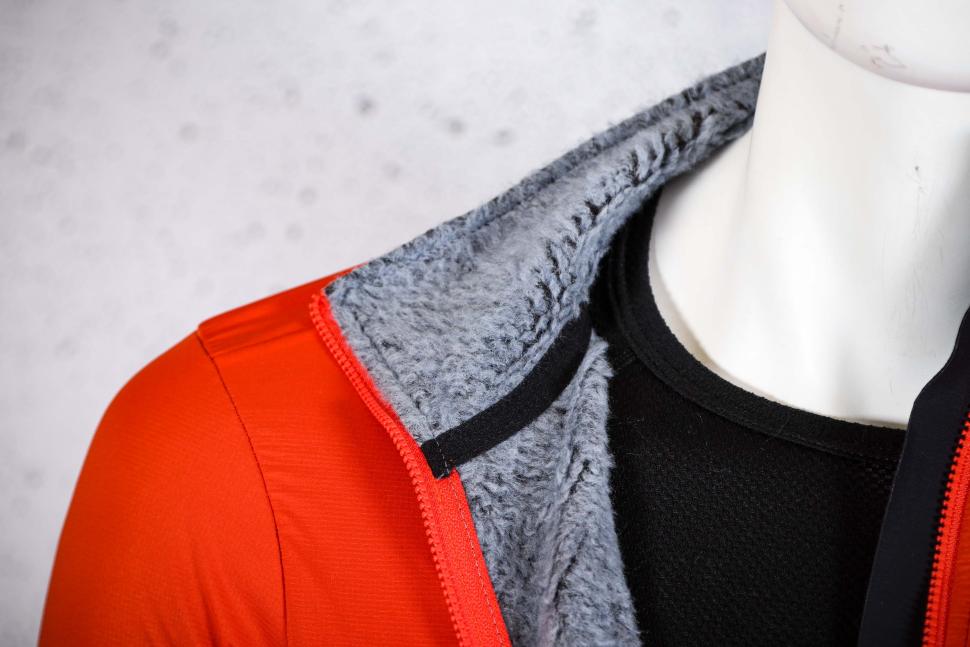 2023 Velocio Alpha Merino Air Jacket - lining.jpg