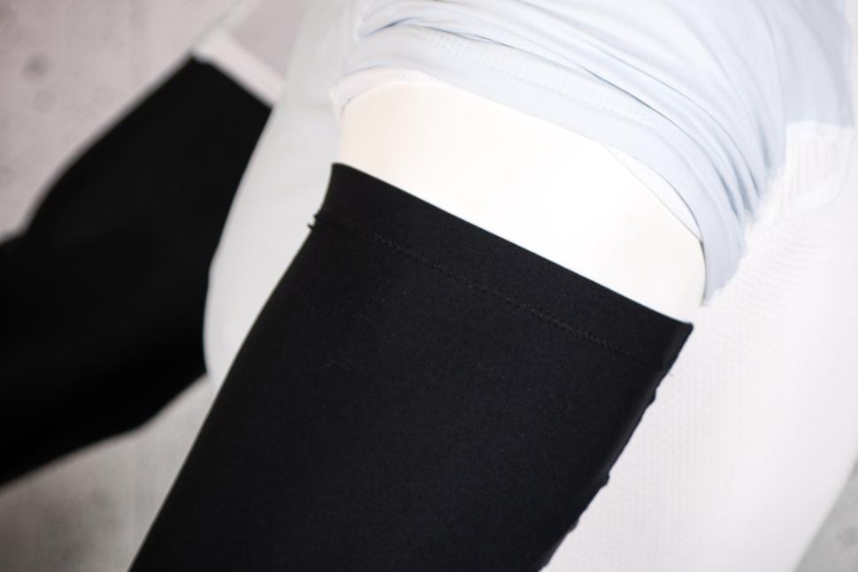 2023 Velocio Arm Warmer - top cuff 1.jpg