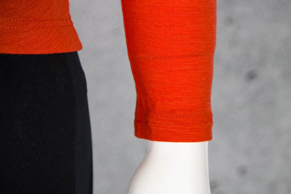 2023 Velocio Concept Merino Long Sleeve Jersey - cuff.jpg