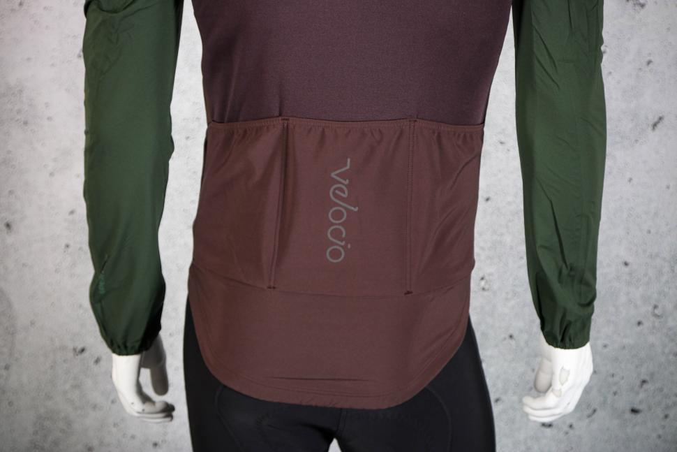 2023 Velocio Signature Softshell Vest - pockets.jpg