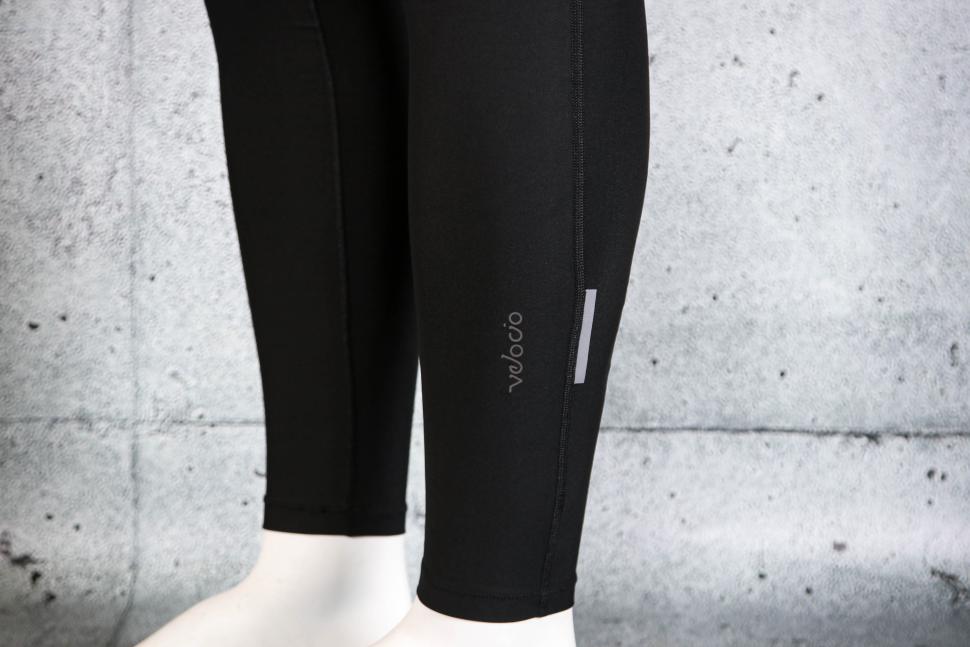 2023 Velocio Leg warmer - ankle detail