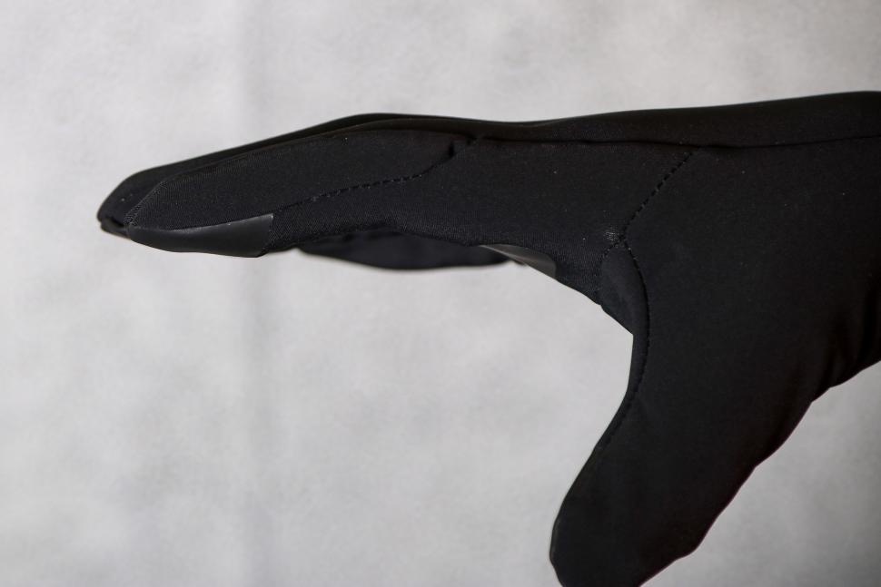 2023 Velocio ZERO+ Glove - finger detail.jpg