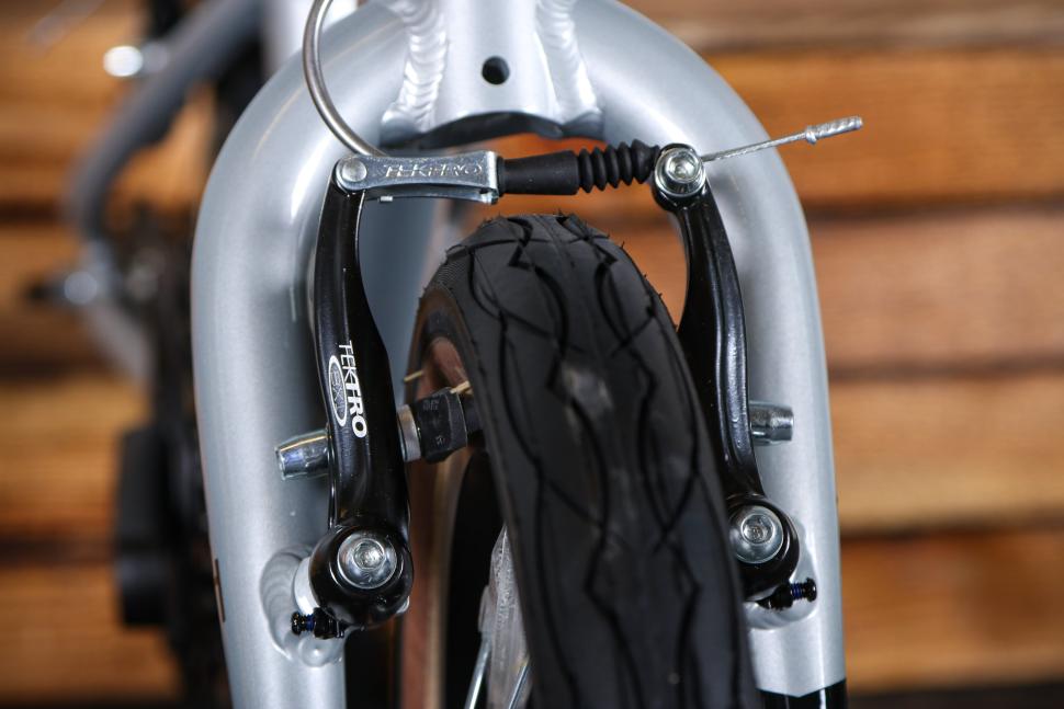 2023 Vitus 14 Kids Bike - front brake.jpg