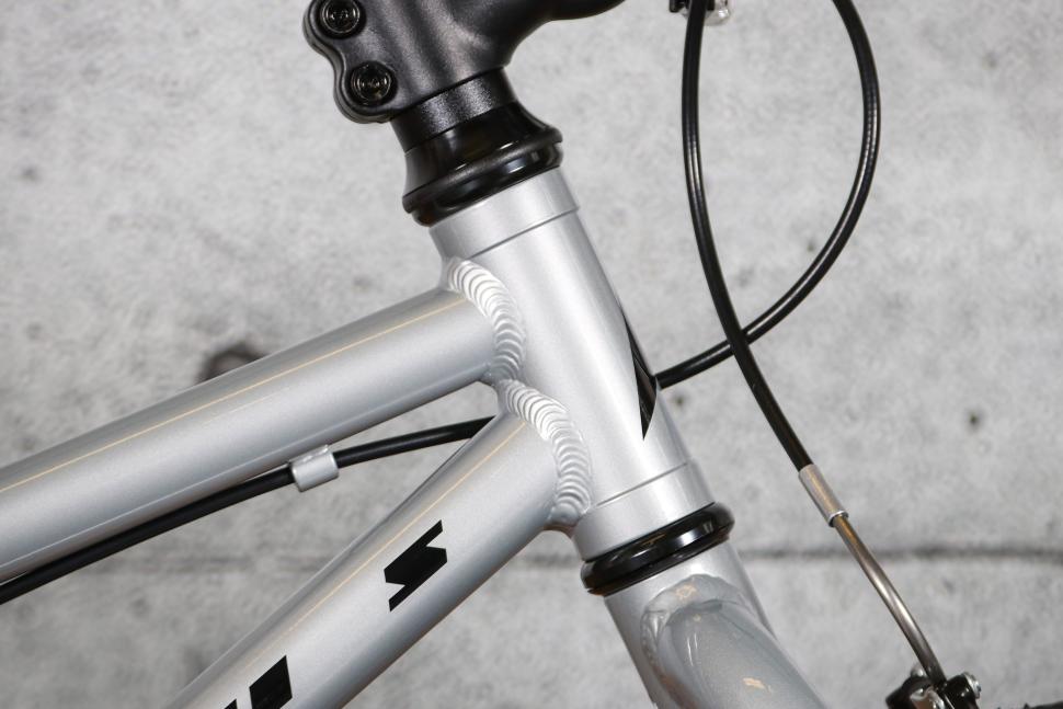 2023 Vitus 14 Kids Bike - head tube.jpg