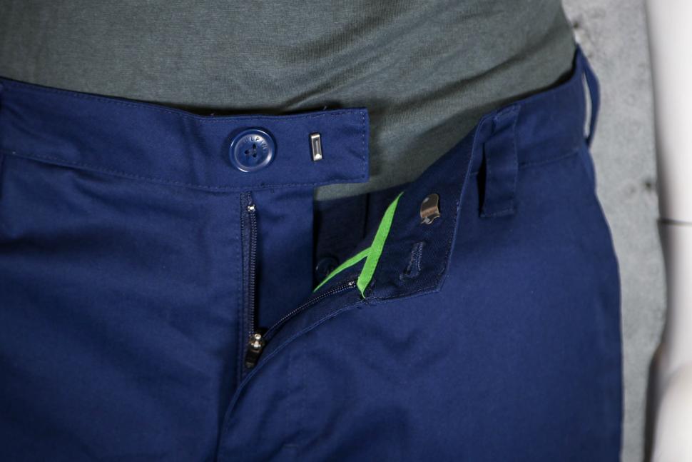 2023 Vulpine Mens Rain Trousers - button and zipped fly.jpg