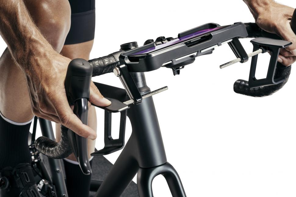 2023 Wahoo Fitness steering - 2