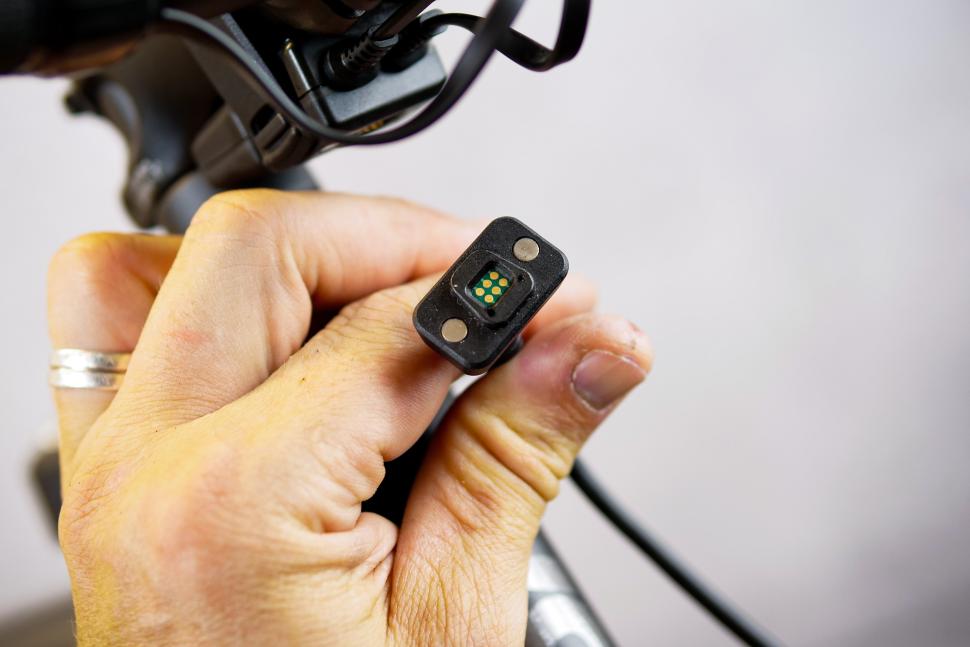 2023 Wahoo Kickr Bike Shift - cable.jpg
