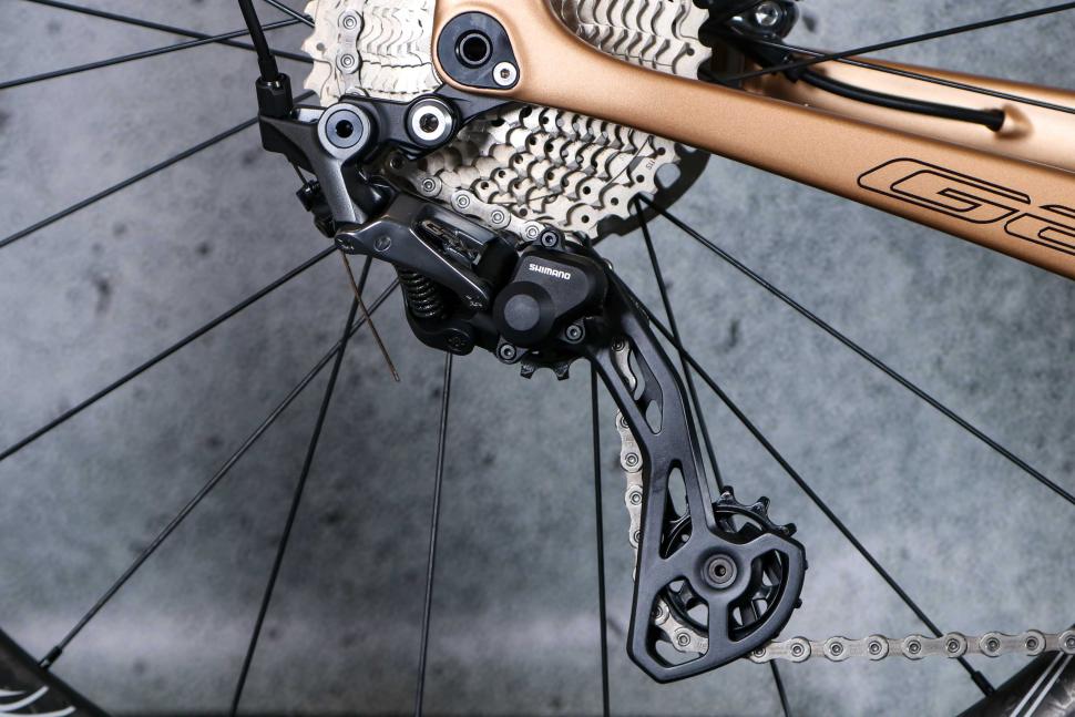 2023 Yoeleo G21 DB PRO Gravel Bike - rear mech.jpg