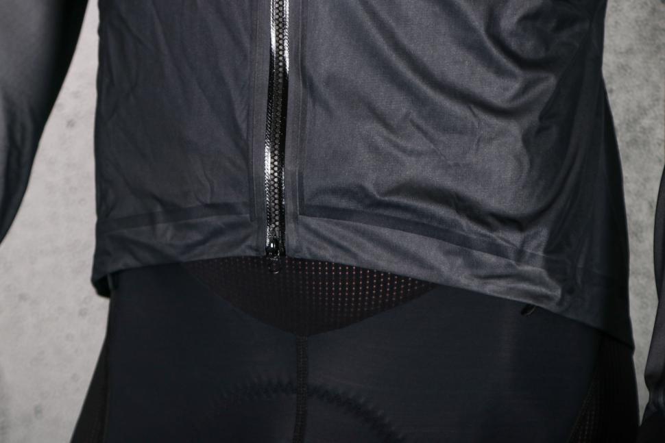 2024 7Mesh Mission Jacket Mens - hem.jpg