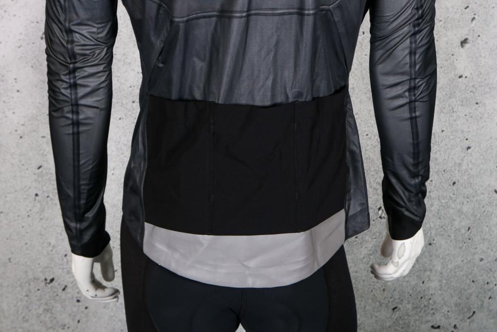 2024 7Mesh Mission Jacket Mens - pockets.jpg