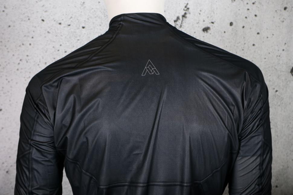 2024 7Mesh Mission Jacket Mens - shoulders.jpg
