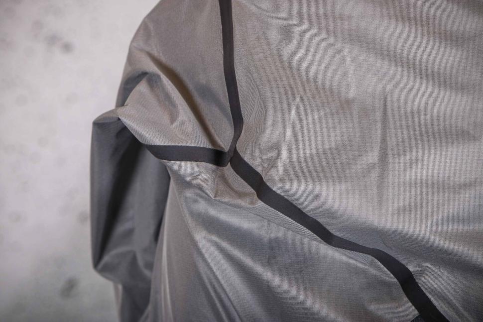 2024 7Mesh Mission Jacket Mens - taped seams.jpg