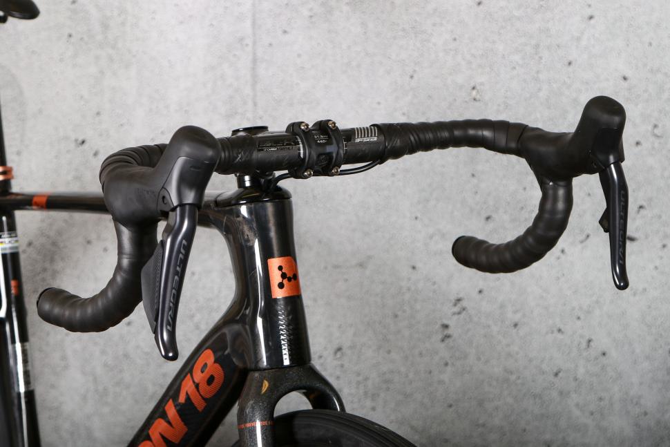 2024 Argon 18 Krypton Pro - bars 1.jpg