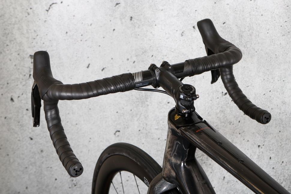 2024 Argon 18 Krypton Pro - bars 3.jpg