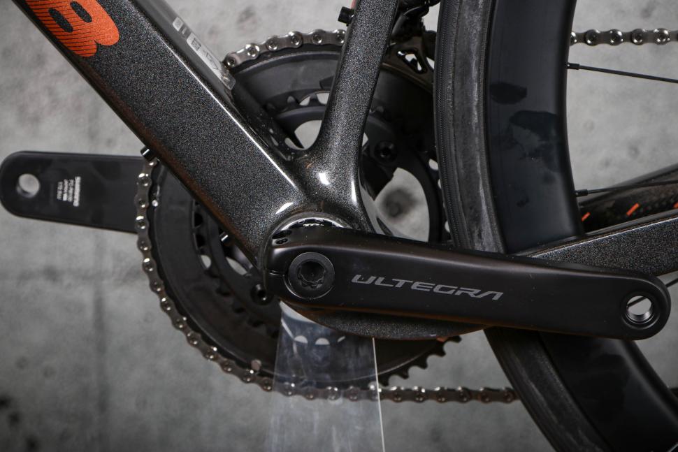 2024 Argon 18 Krypton Pro - bottom bracket.jpg