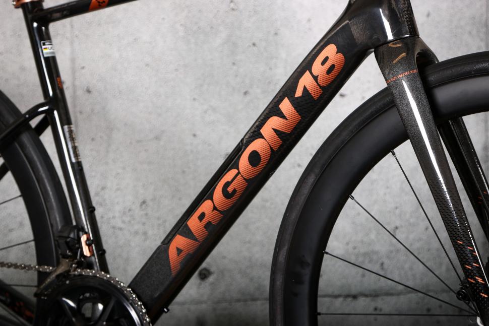 2024 Argon 18 Krypton Pro - down tube.jpg