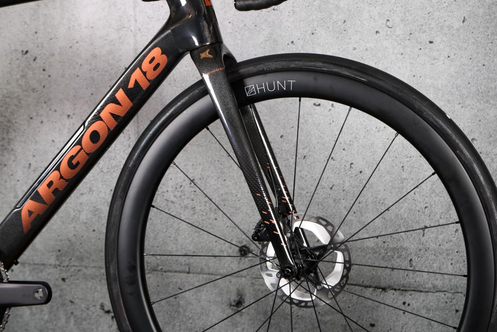 2024 Argon 18 Krypton Pro - fork.jpg