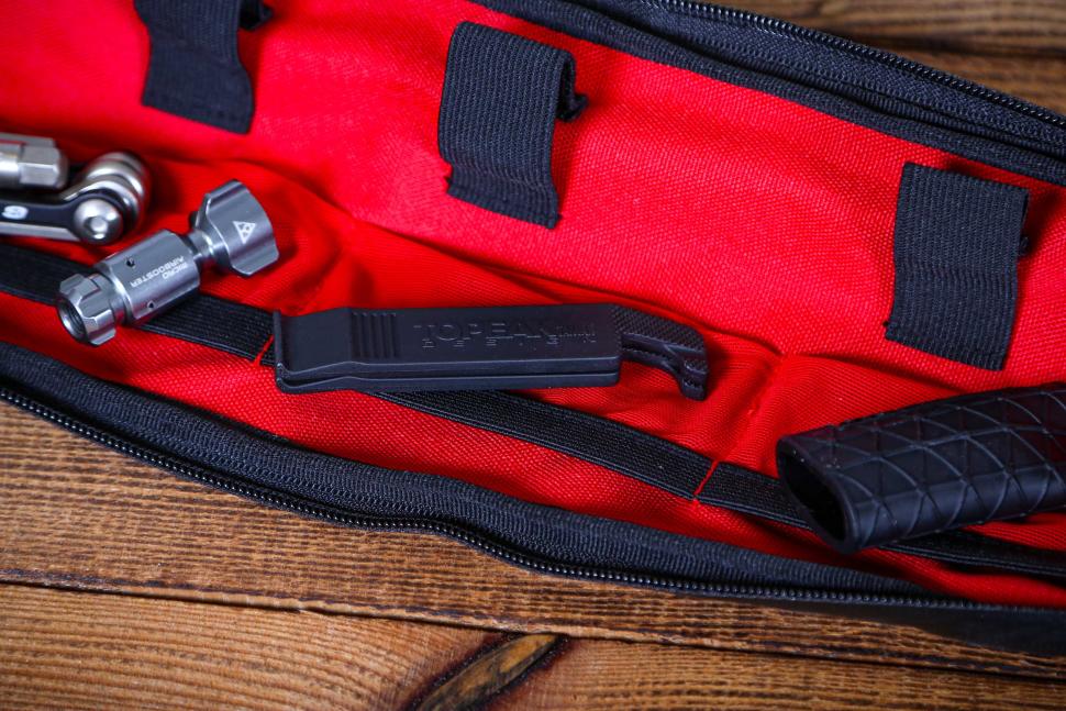 2024 Argon 18 Krypton Pro - tool bag 2.jpg