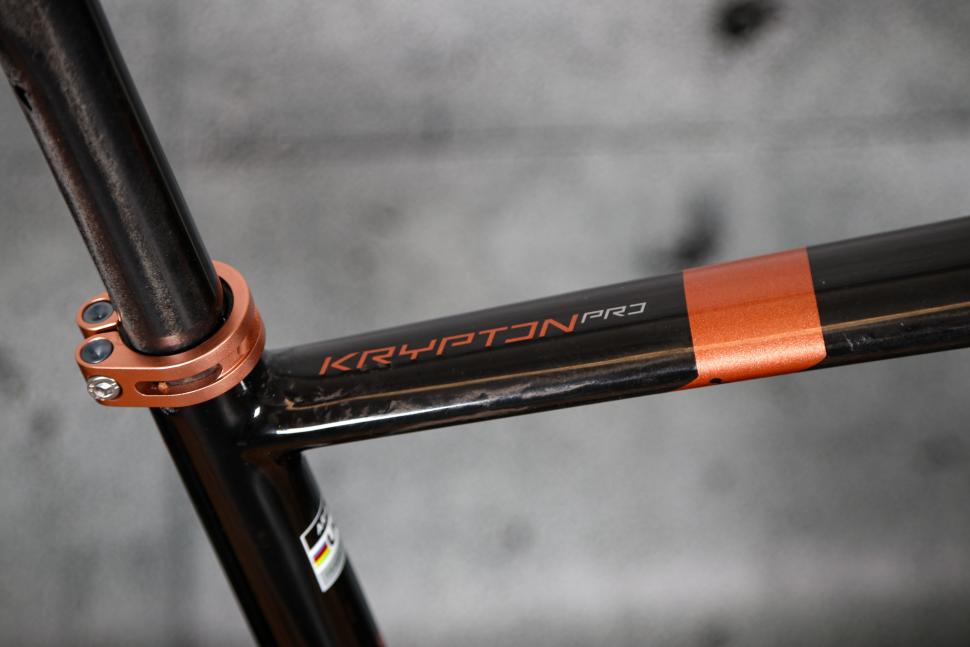 2024 Argon 18 Krypton Pro - top tube graphic.jpg