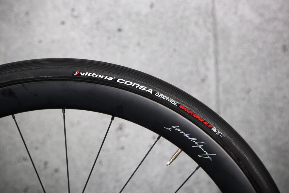 2024 Argon 18 Krypton Pro - tyre.jpg