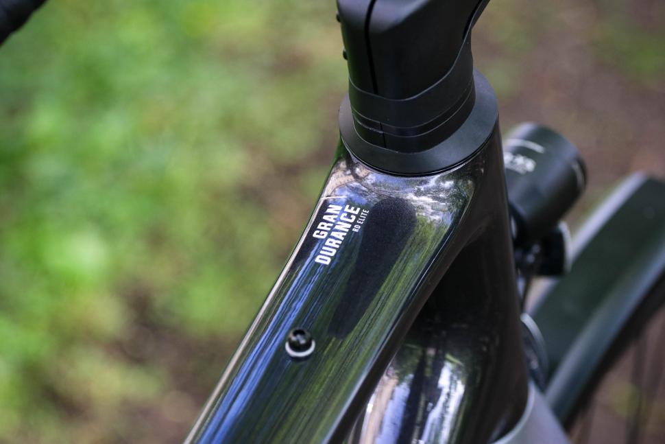 2024 Bergamont Grandurance RD Elite - top tube detail.jpg