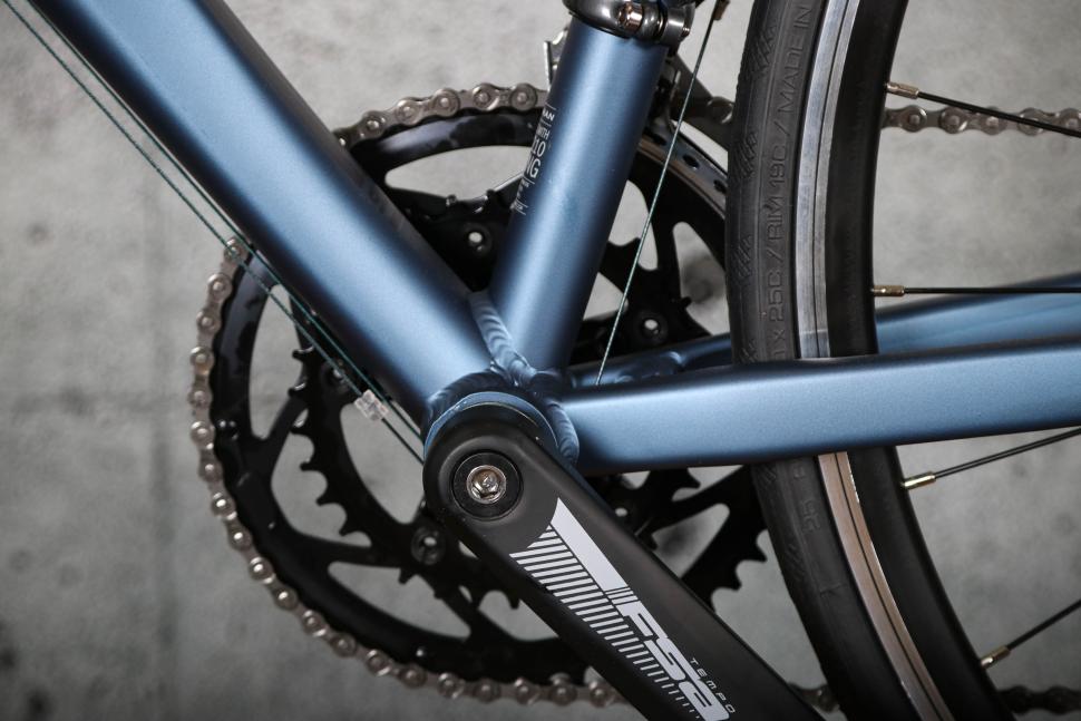 2024 Boardman SLR 8.6 - bottom bracket.jpg