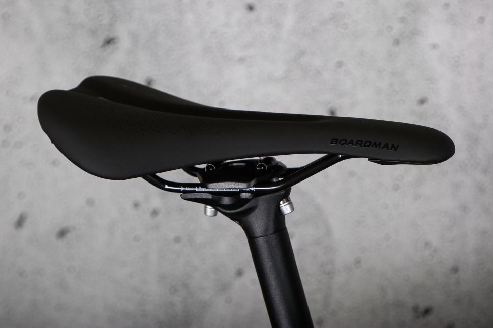2024 Boardman SLR 8.6 - saddle.jpg